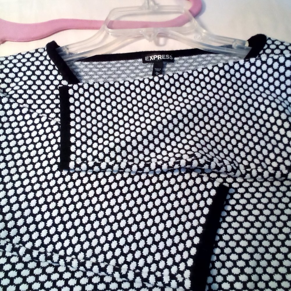 EXPRESS TOP.  Z13 - Picture 3 of 5